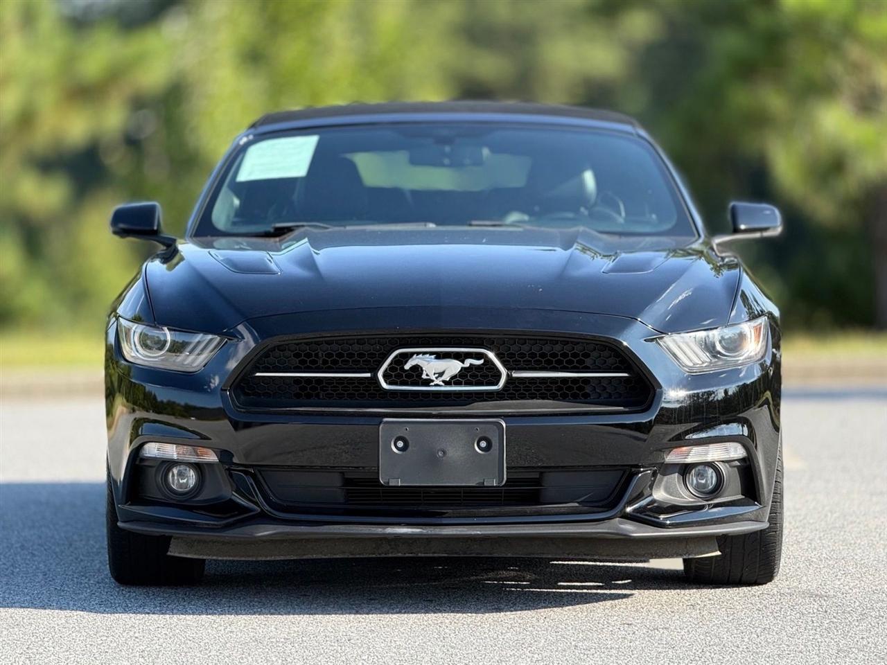 Ford Mustang photo 3