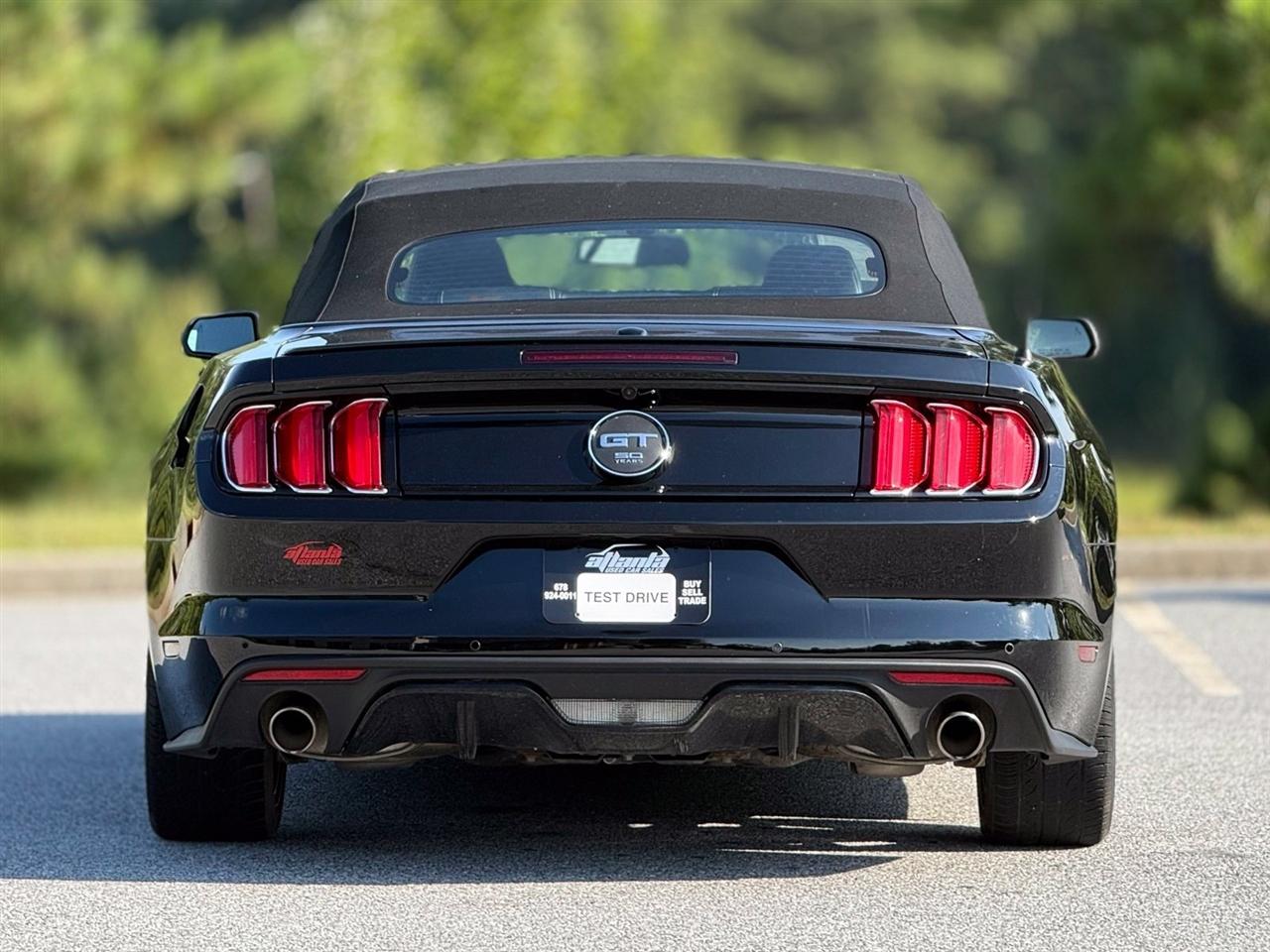 Ford Mustang photo 6
