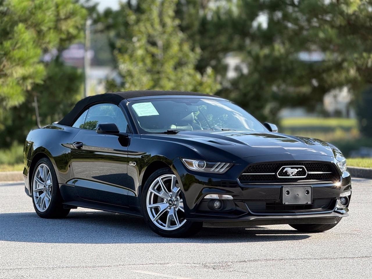 Ford Mustang photo 13