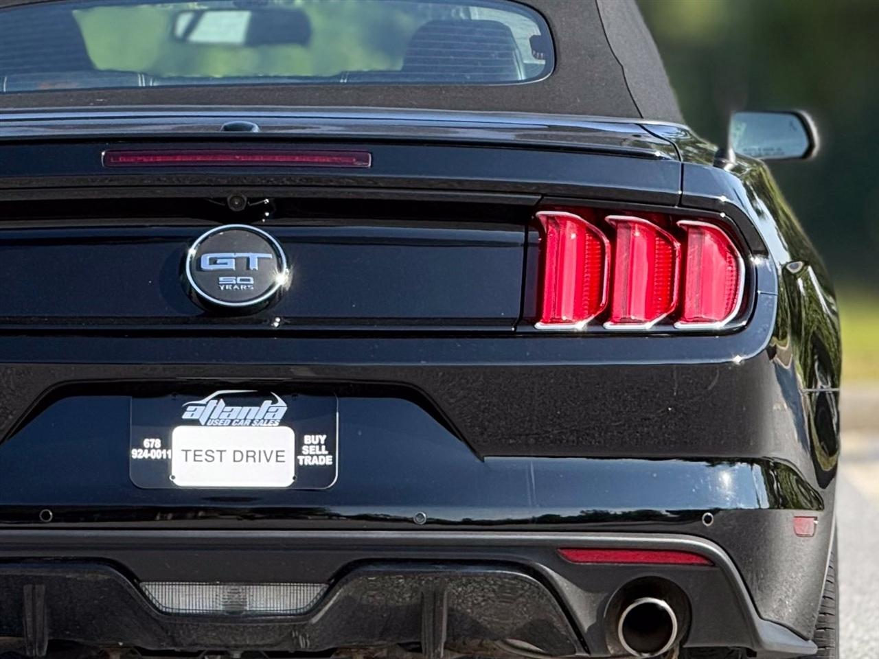 Ford Mustang photo 17