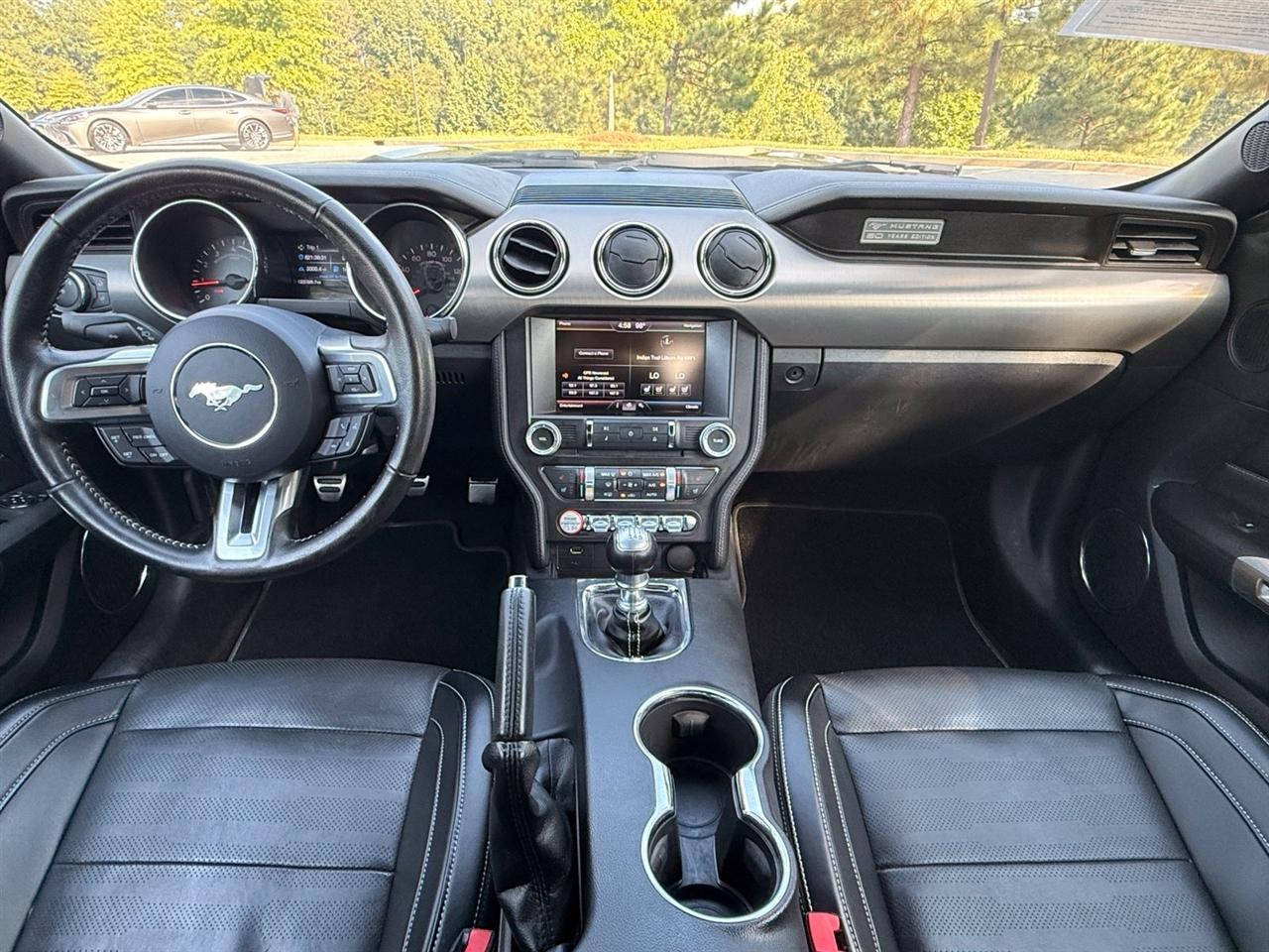Ford Mustang photo 23