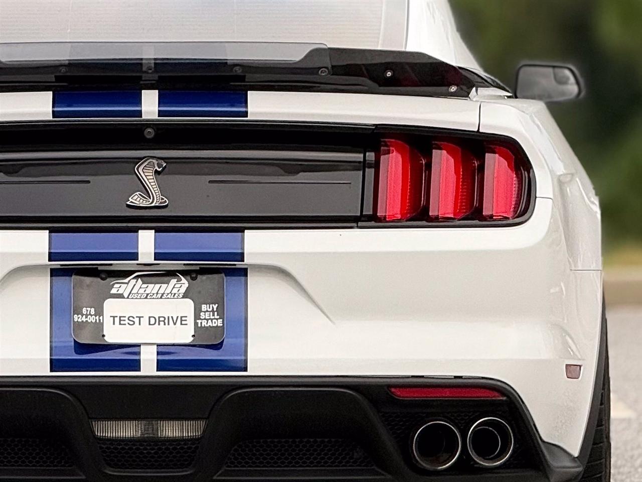 Ford Mustang photo 17