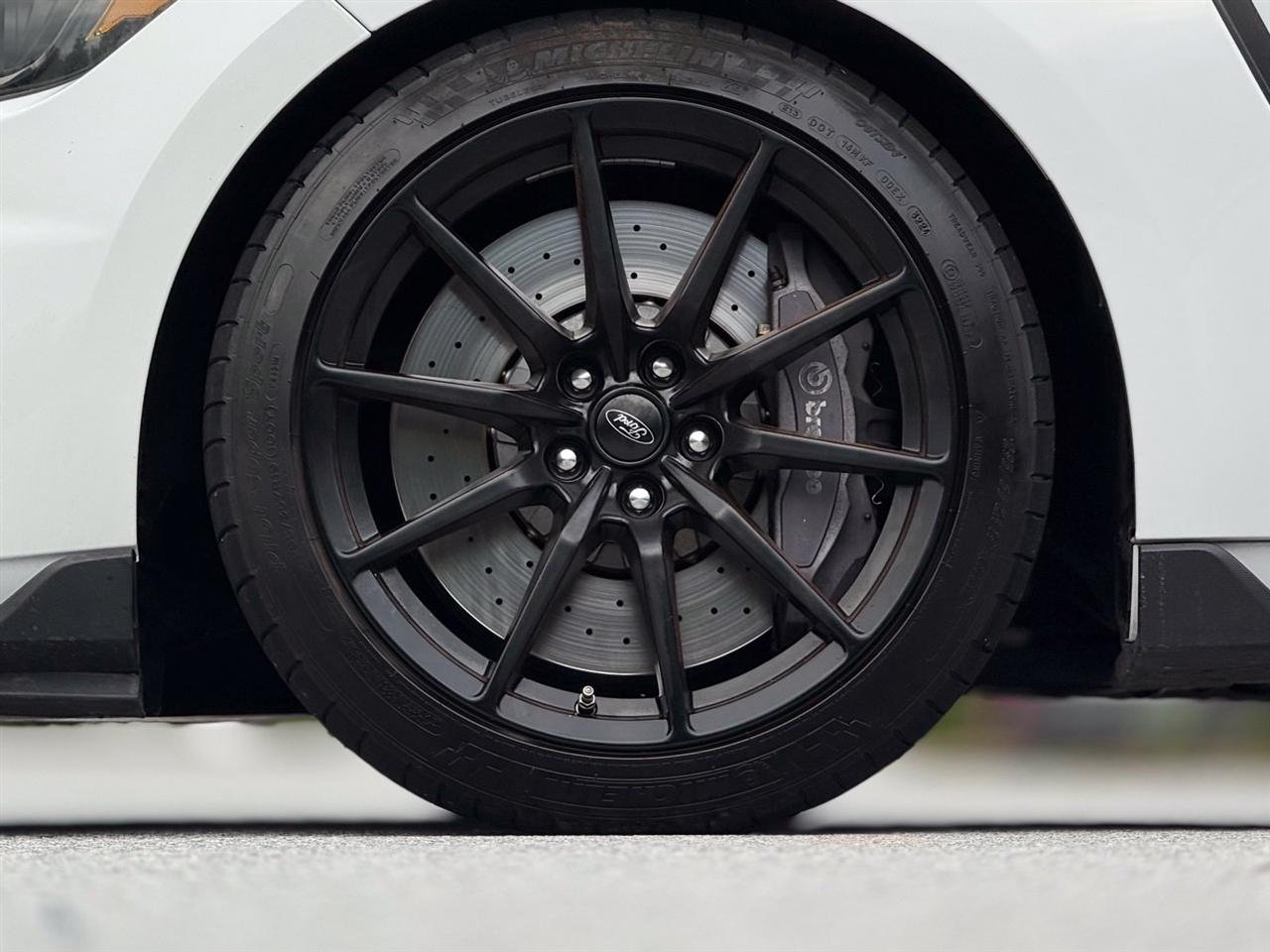 Ford Mustang photo 20