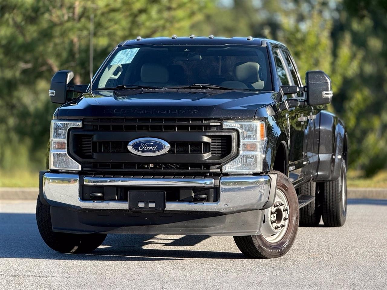 Ford F-350 photo 2
