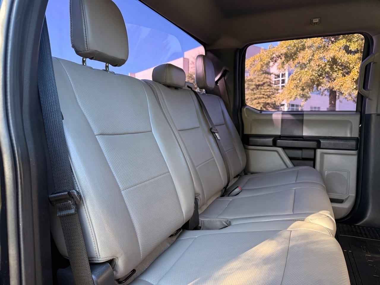 Ford F-350 photo 40