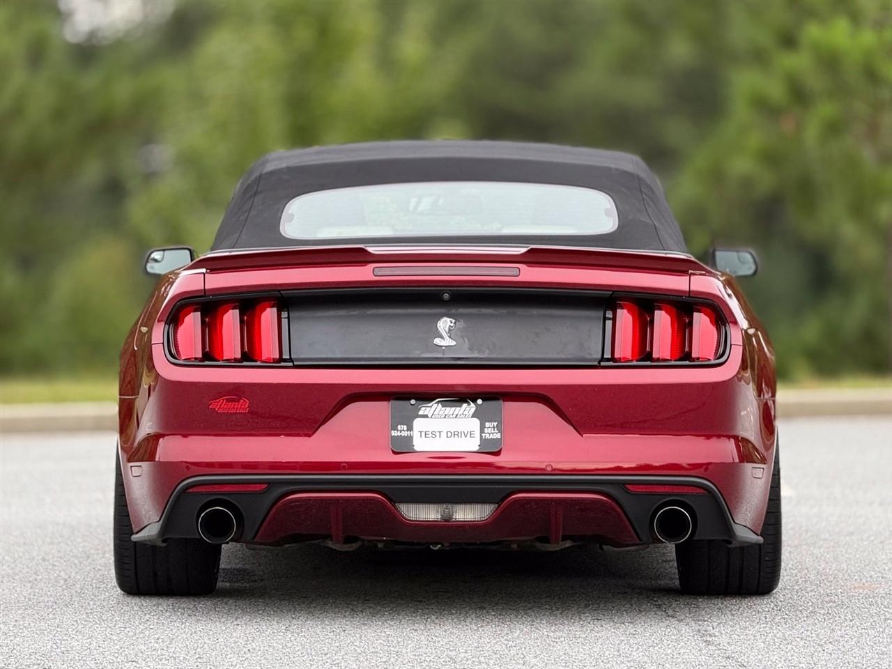 Ford Mustang photo 6