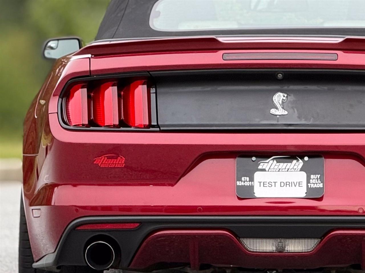 Ford Mustang photo 16