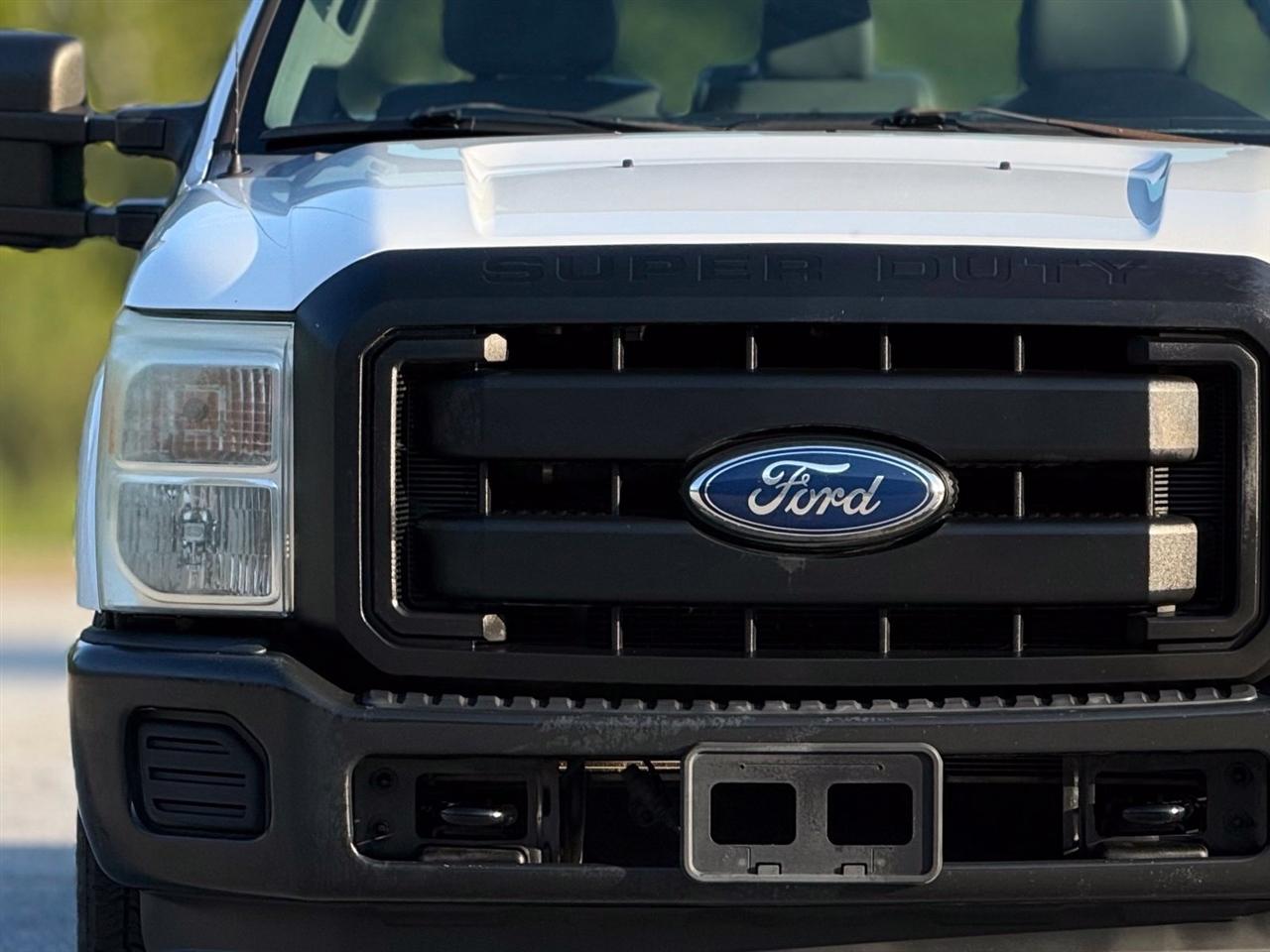 Ford F-250 photo 14