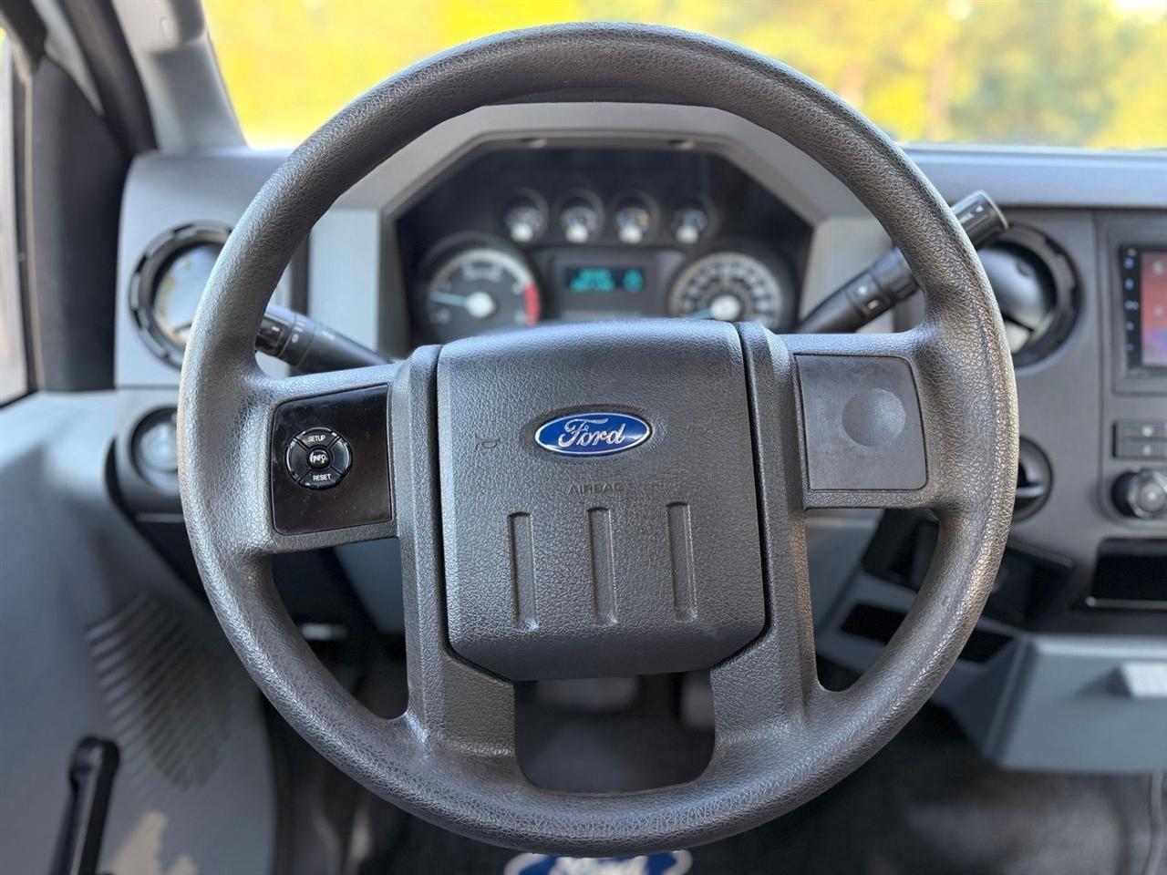 Ford F-250 photo 24