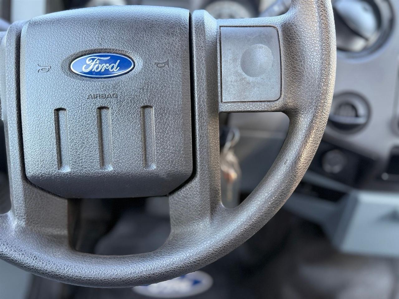 Ford F-250 photo 26