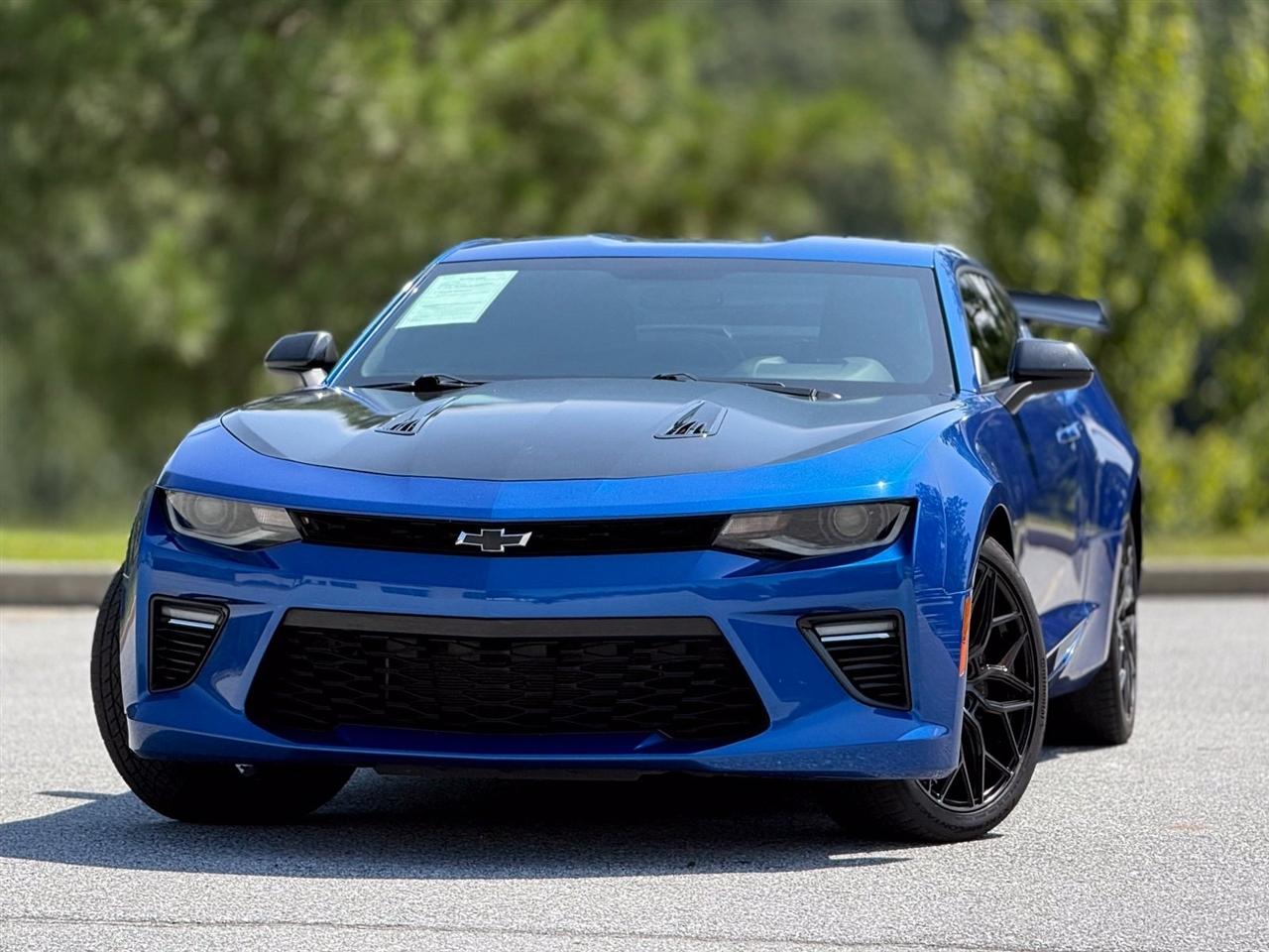 Chevrolet Camaro photo 2