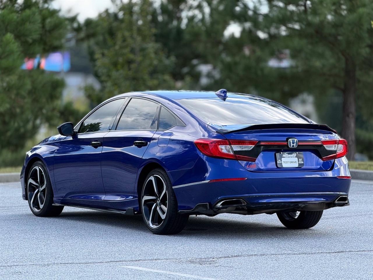 Honda Accord photo 9