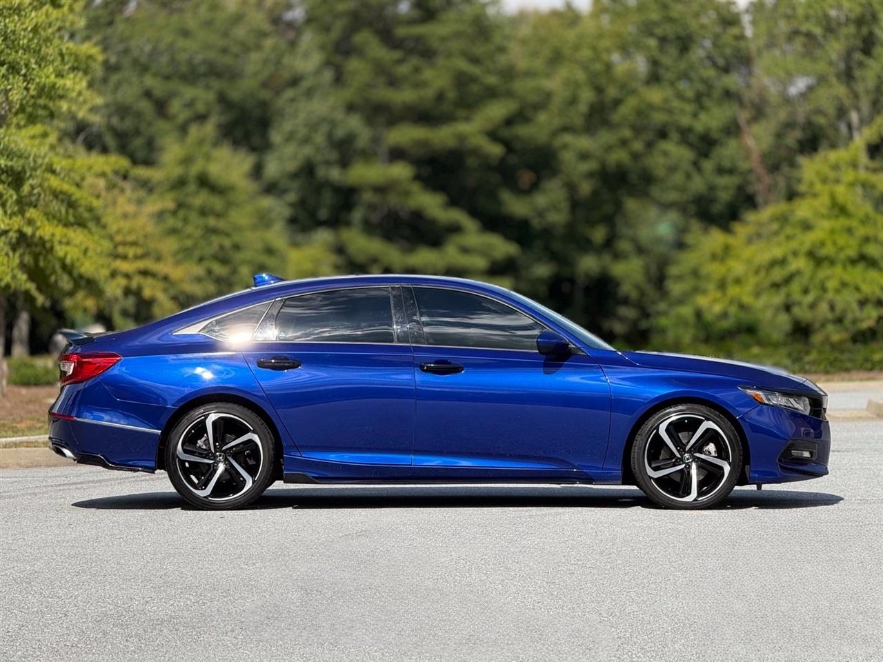 Honda Accord photo 11