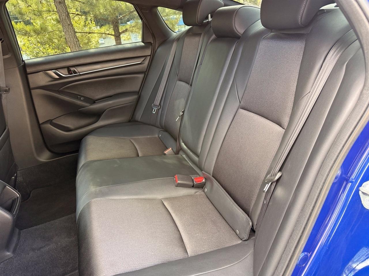 Honda Accord photo 34