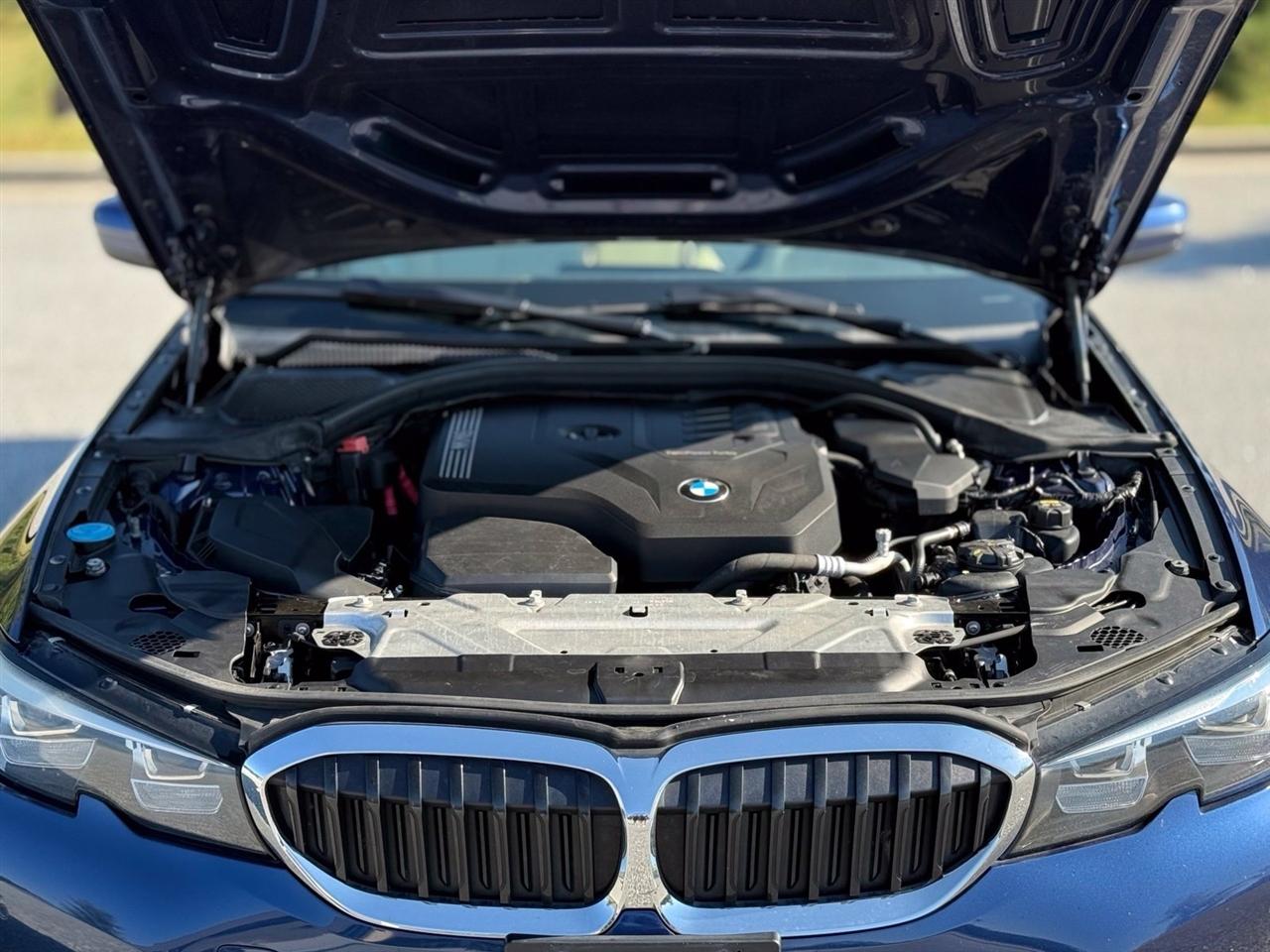 BMW 3 Series  2020