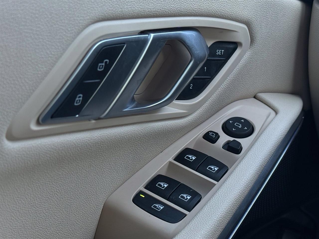 BMW 3 Series  2020