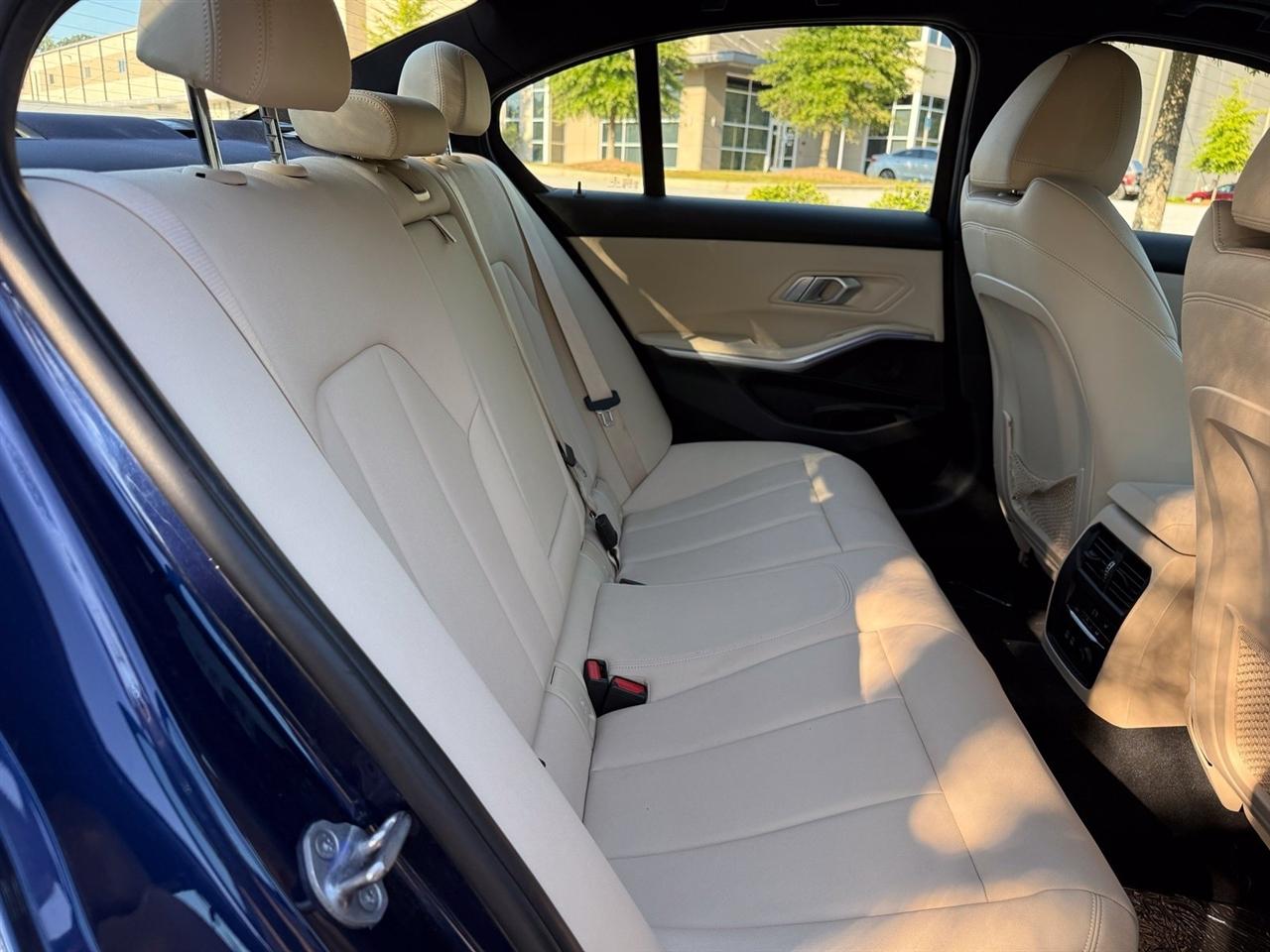 BMW 3 Series  2020