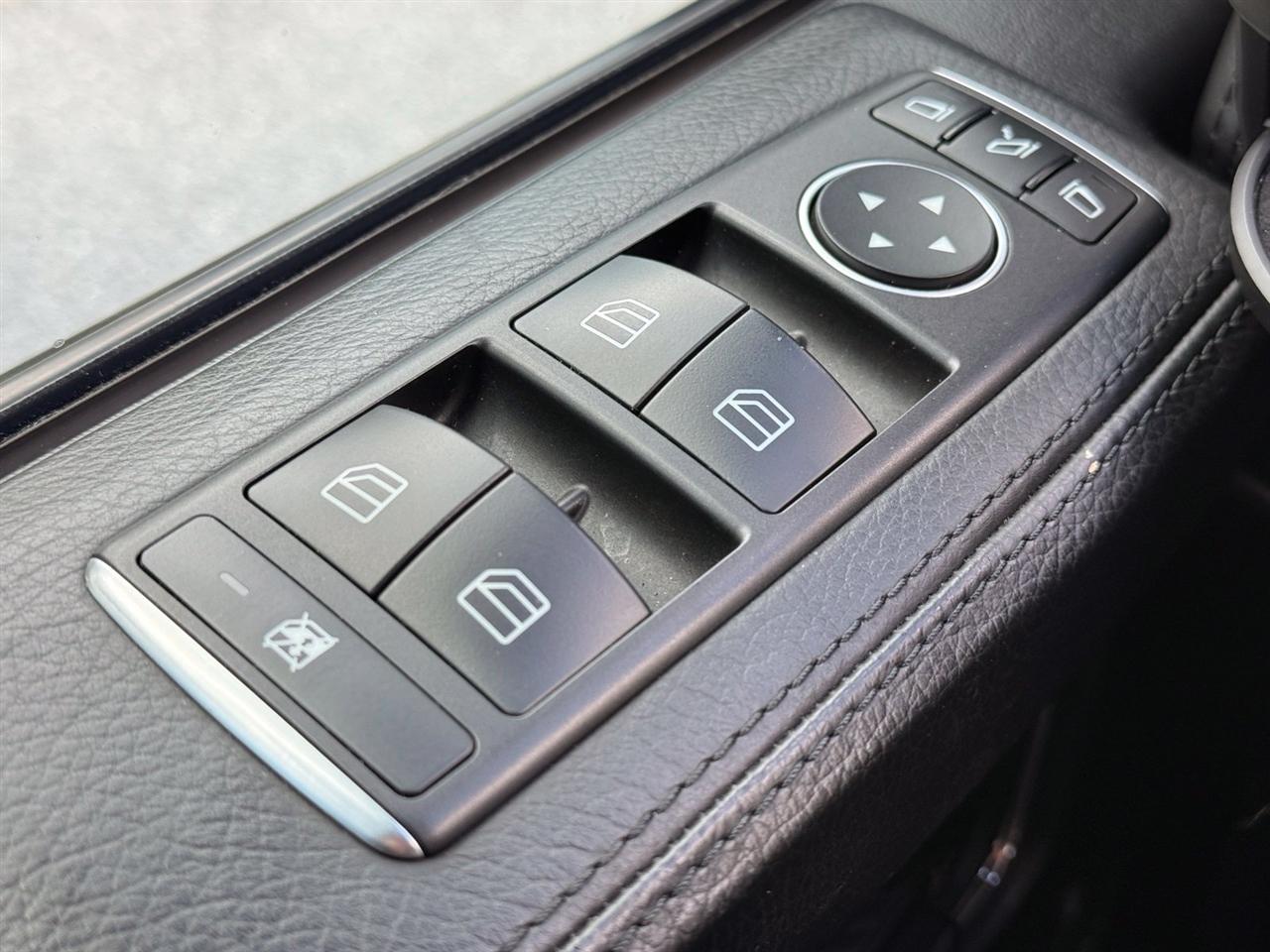 Mercedes-Benz G-Class  2016