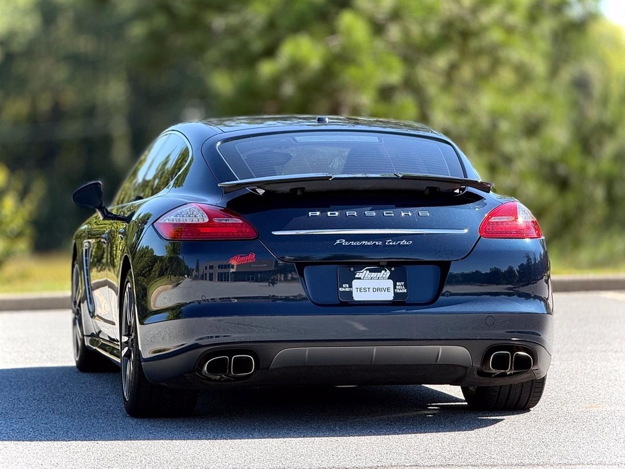 Porsche Panamera  2012