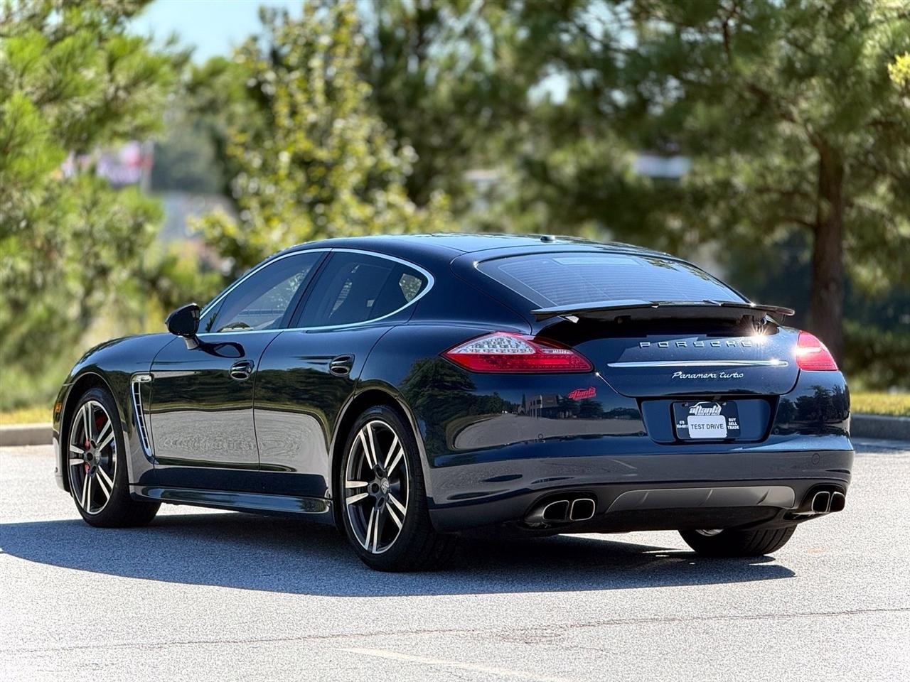 Porsche Panamera  2012