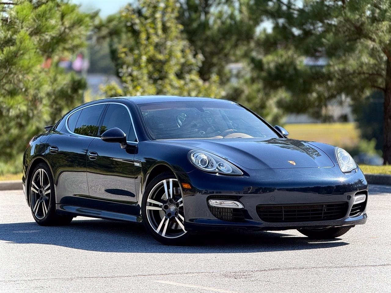 Porsche Panamera  2012