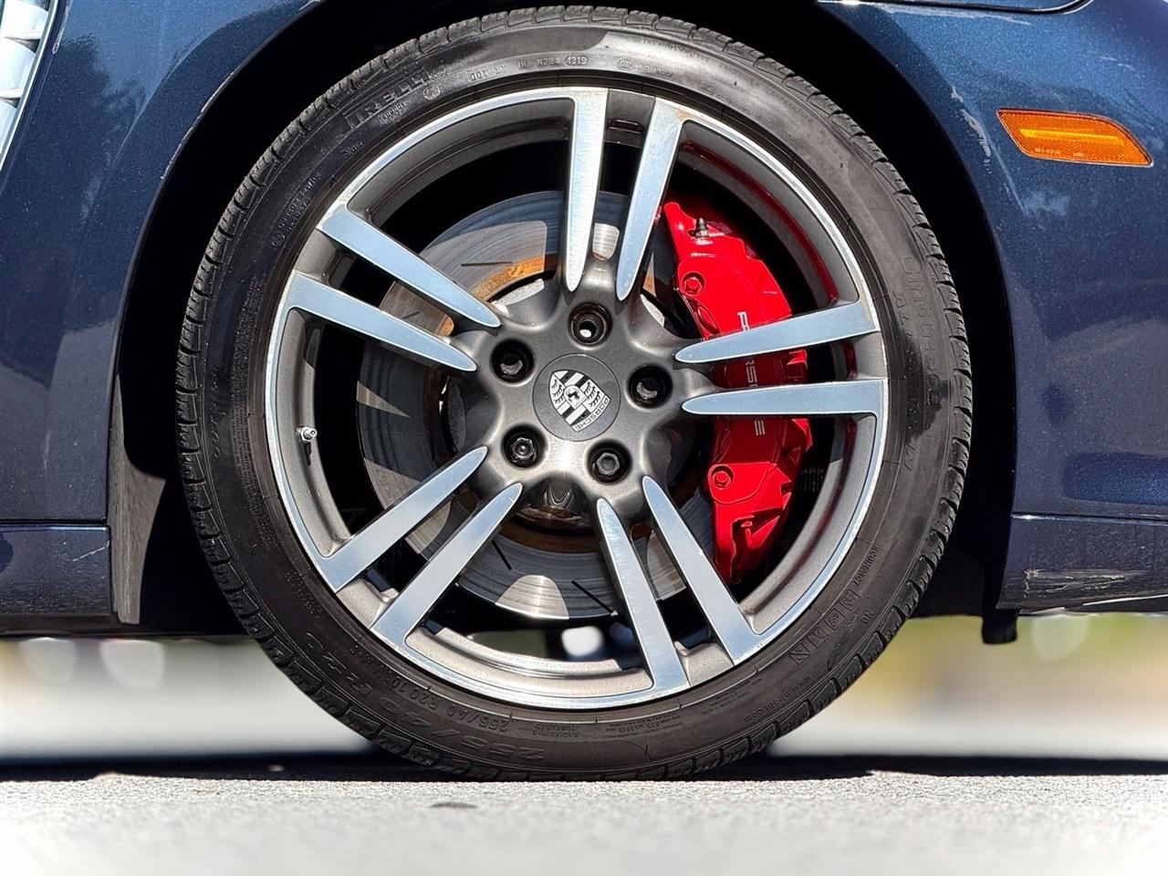 Porsche Panamera  2012
