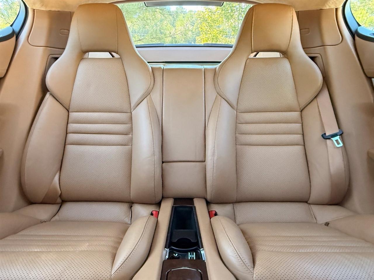 Porsche Panamera  2012