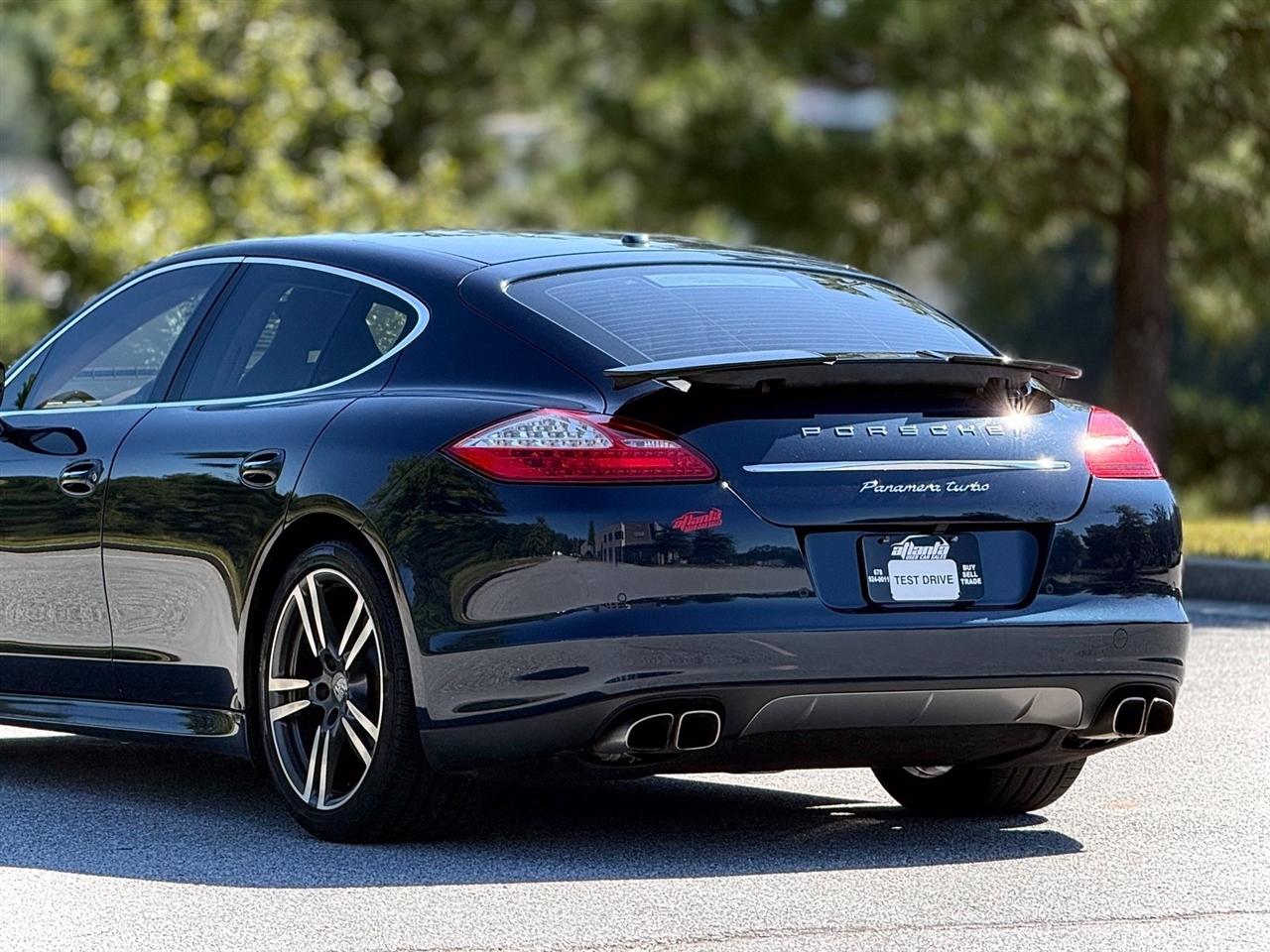 Porsche Panamera  2012