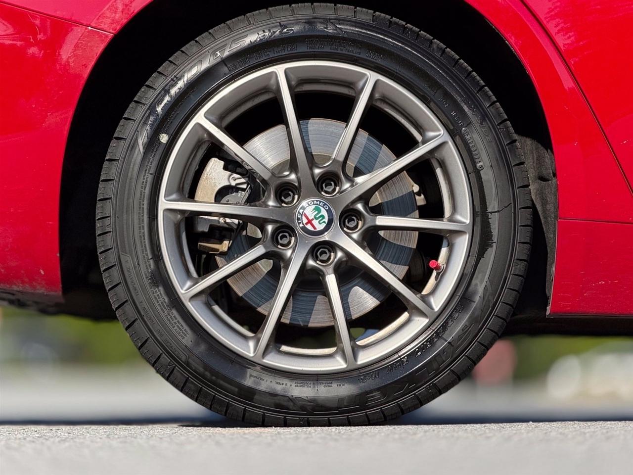 Alfa Romeo Giulia  2017