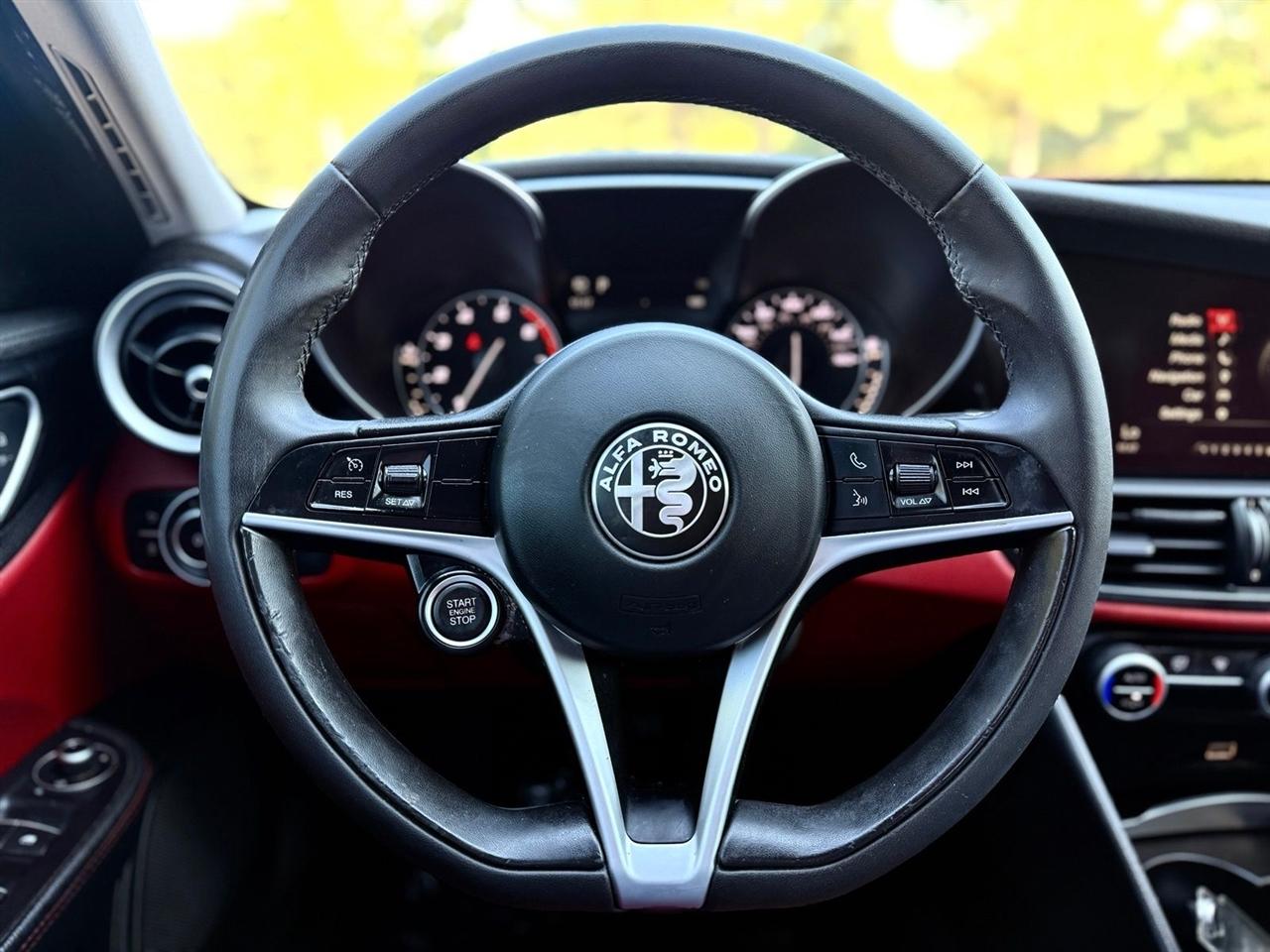 Alfa Romeo Giulia  2017