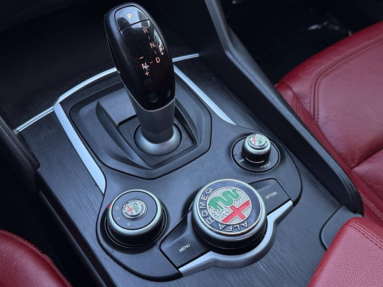 Alfa Romeo Giulia  2017