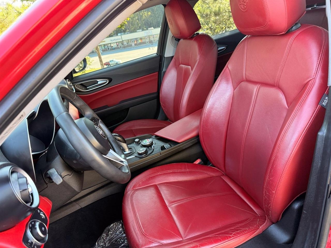 Alfa Romeo Giulia  2017
