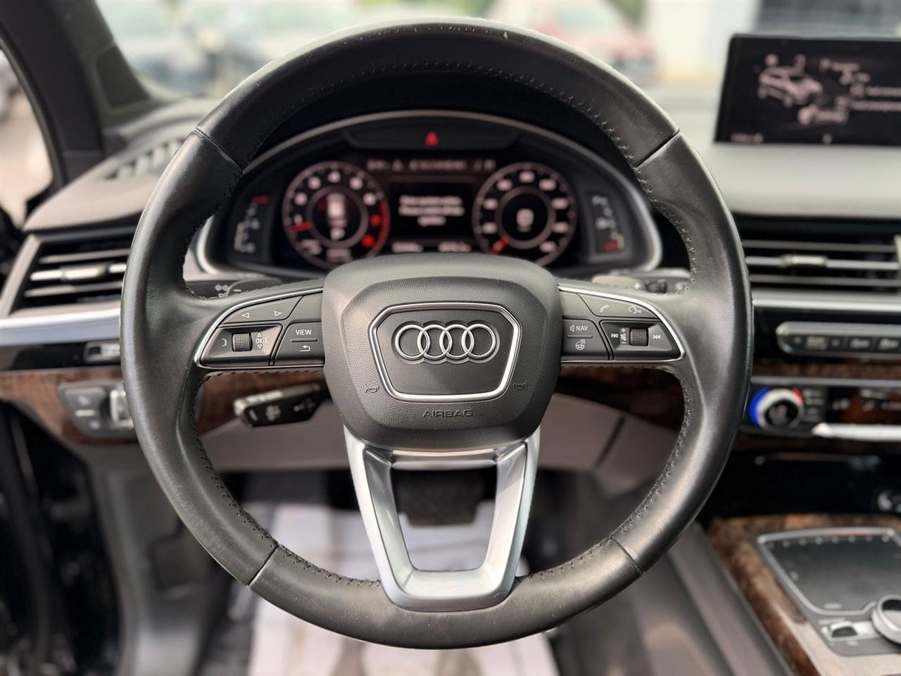 Audi Q7  2019