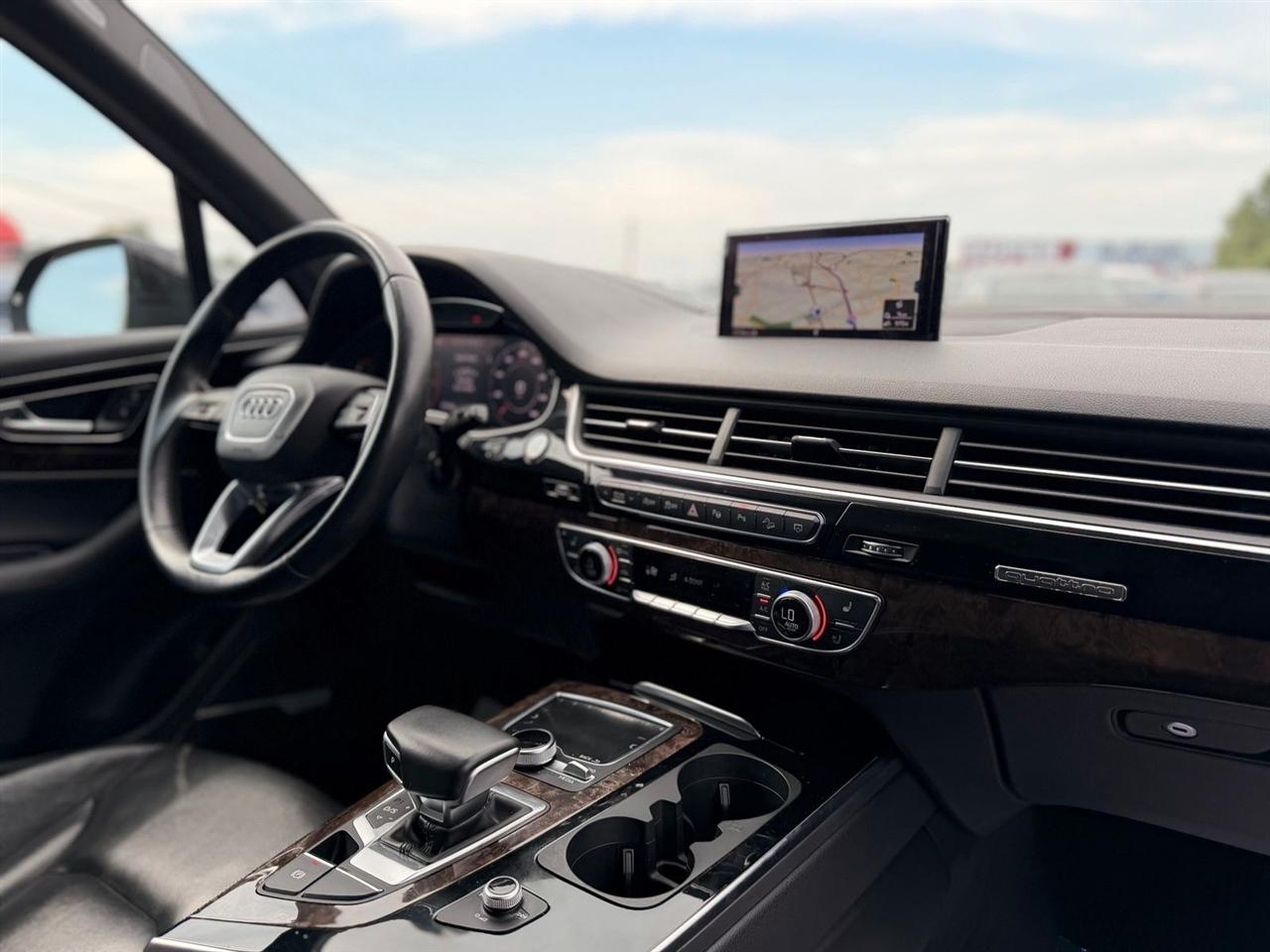 Audi Q7  2019