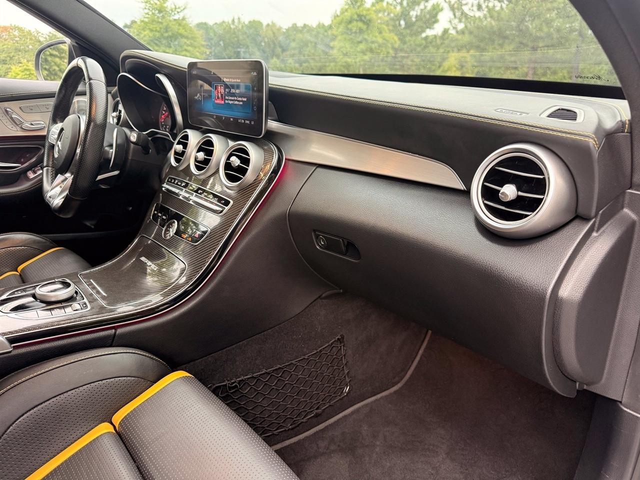Mercedes-Benz C-Class photo 24