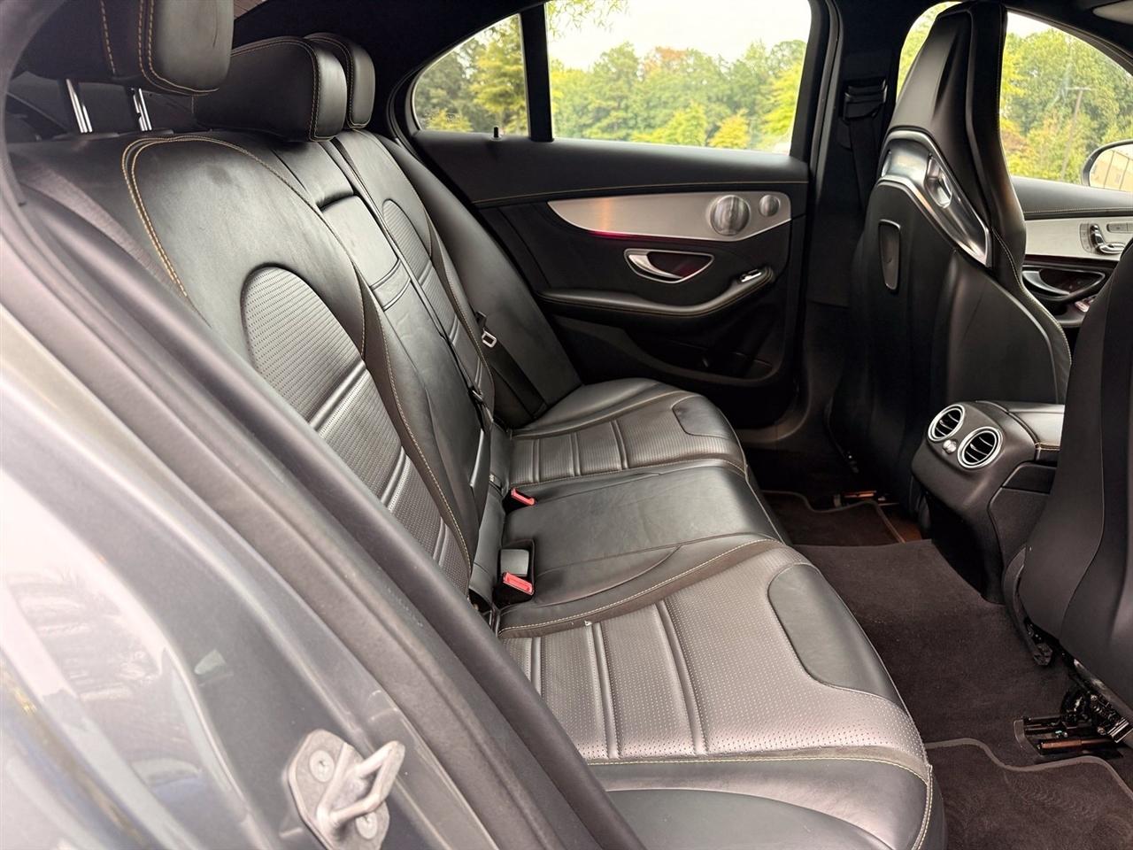 Mercedes-Benz C-Class photo 41