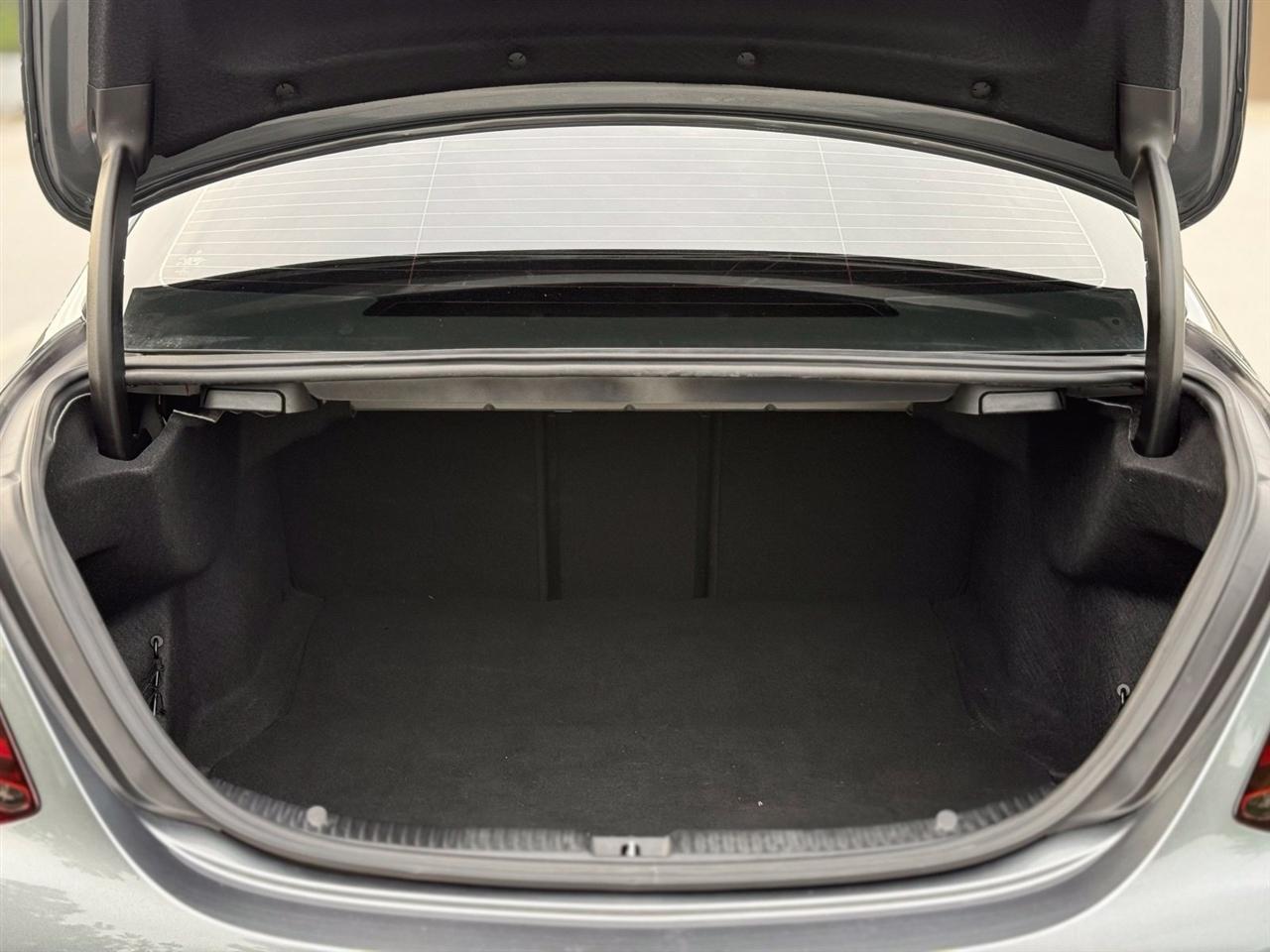 Mercedes-Benz C-Class photo 52