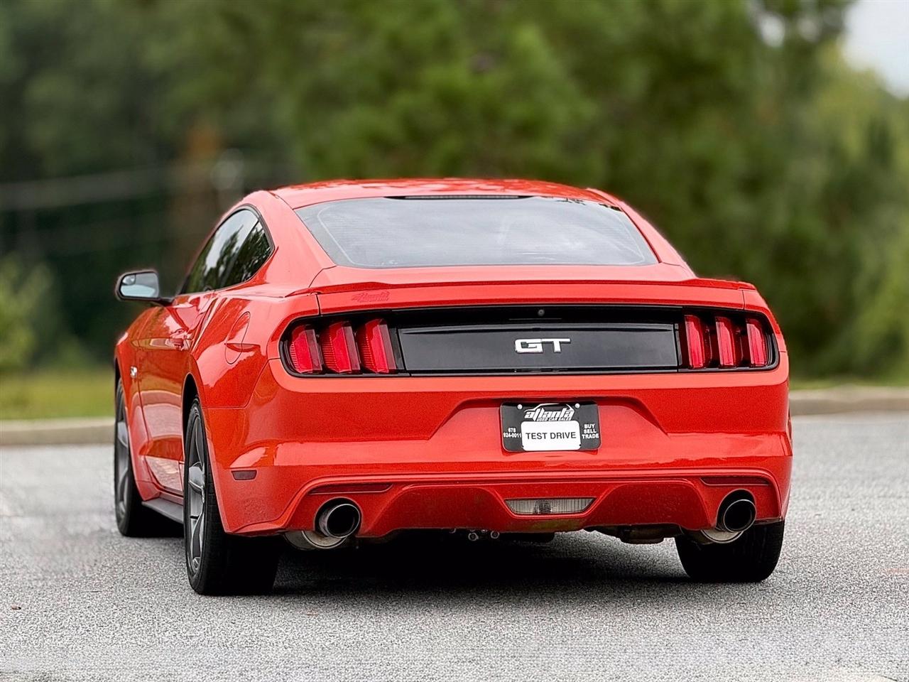 Ford Mustang photo 5
