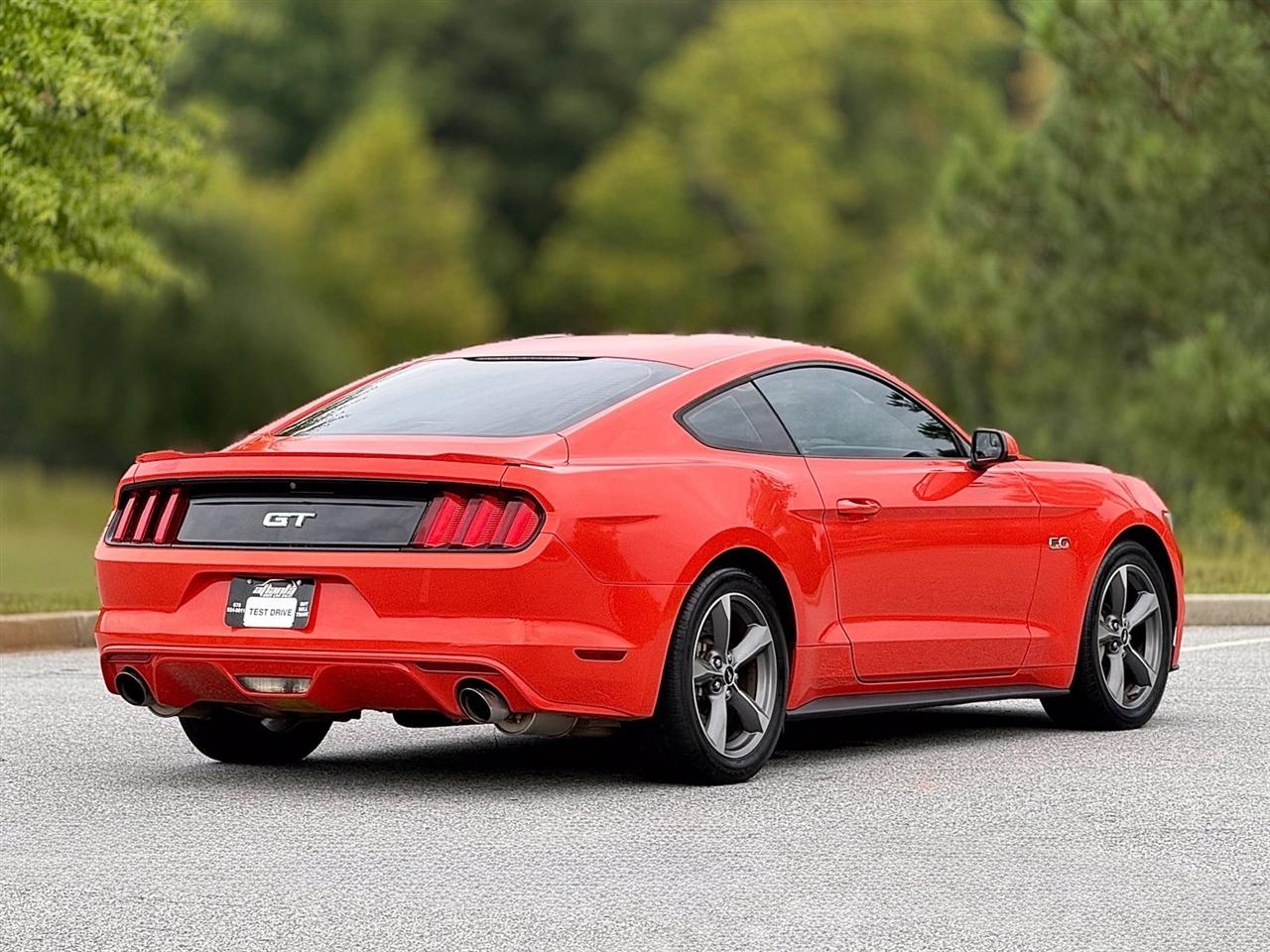 Ford Mustang photo 11