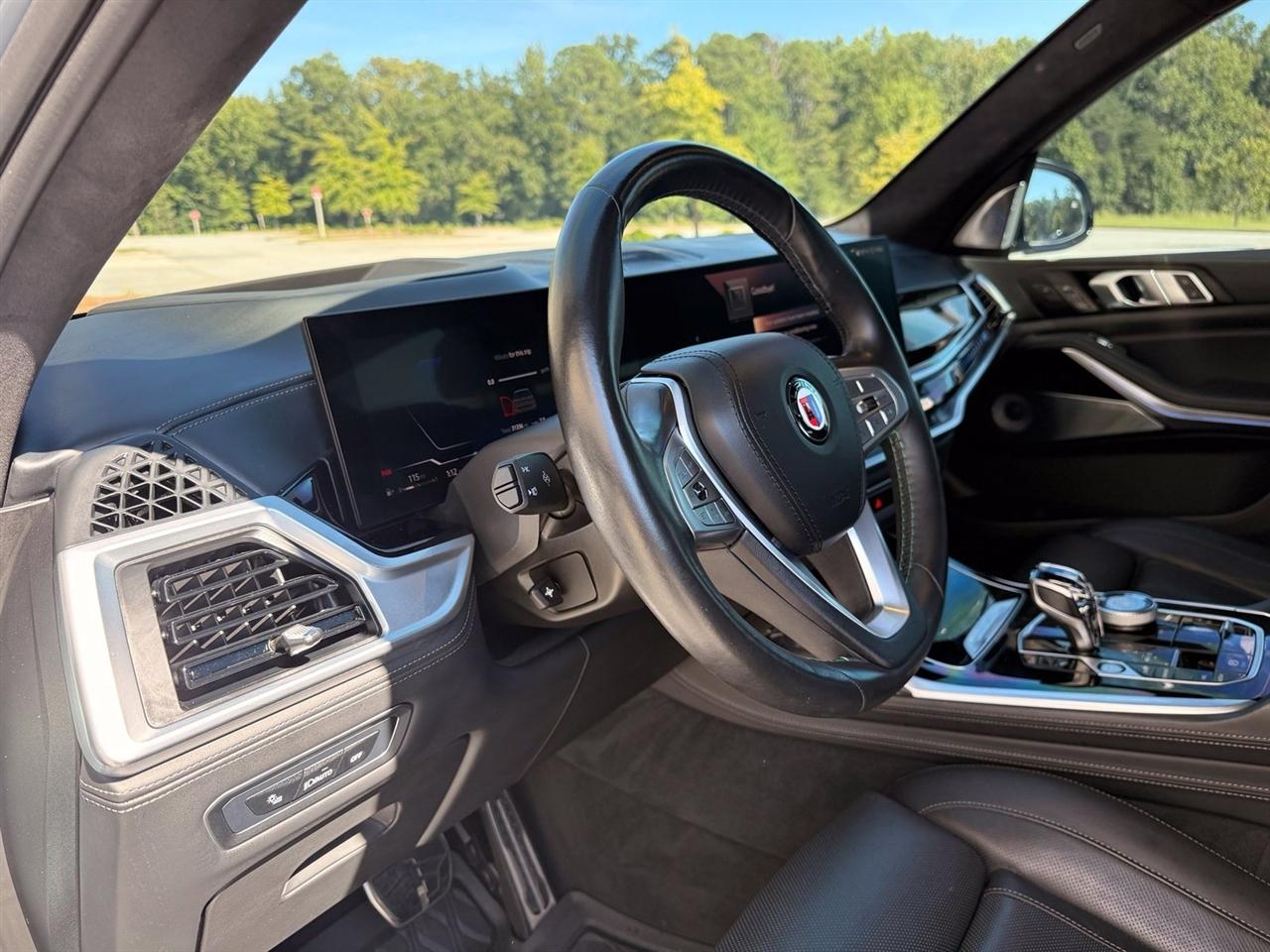 BMW X7  2024