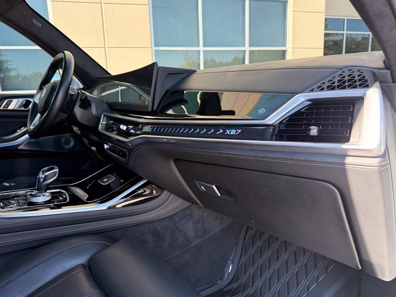 BMW X7  2024