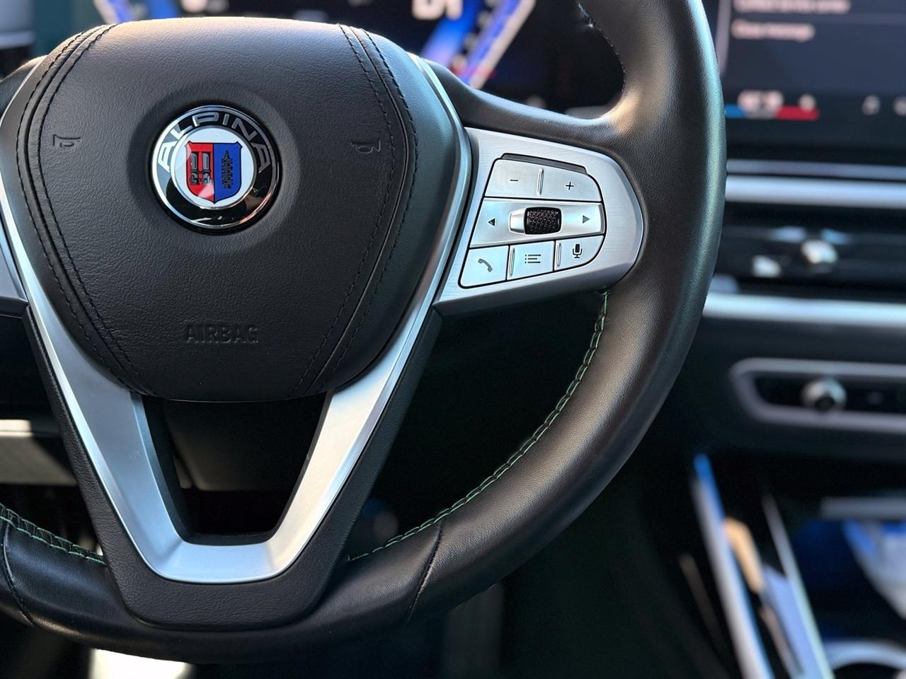 BMW X7  2024