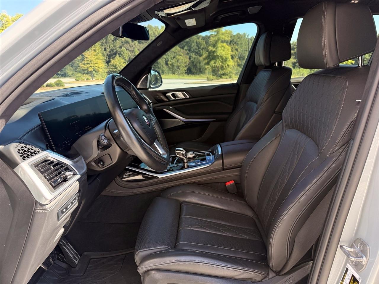 BMW X7  2024