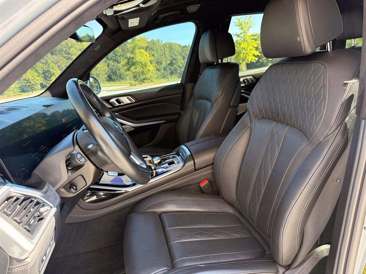 BMW X7  2024