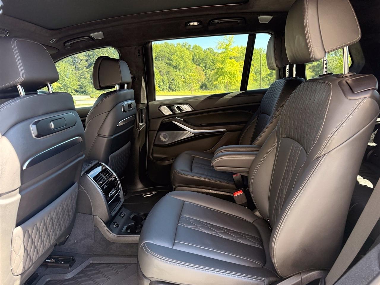 BMW X7  2024