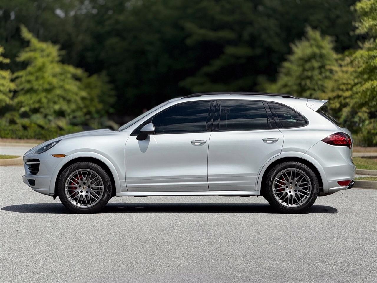 Porsche Cayenne  2013