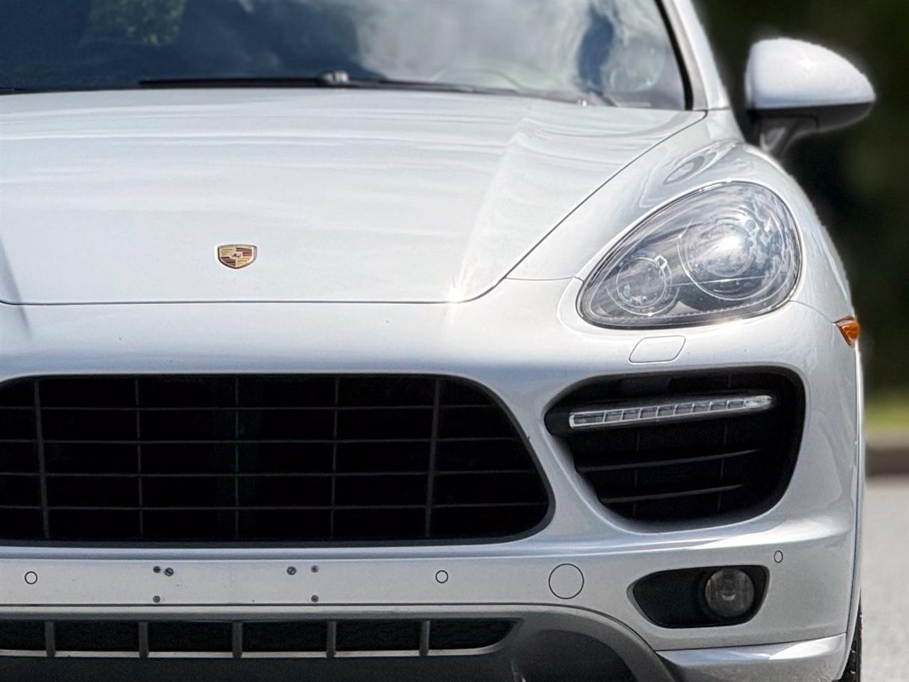Porsche Cayenne  2013
