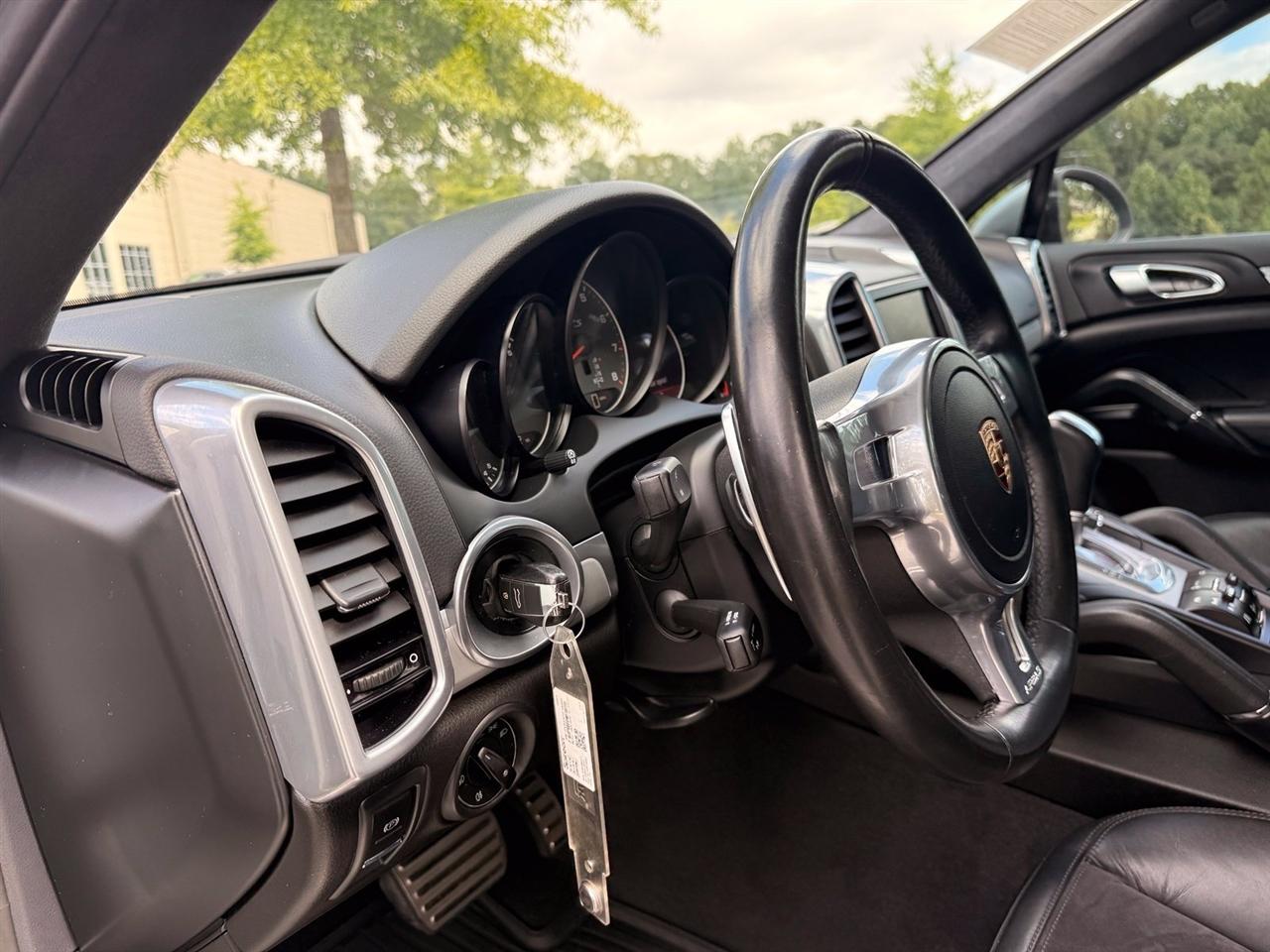 Porsche Cayenne  2013