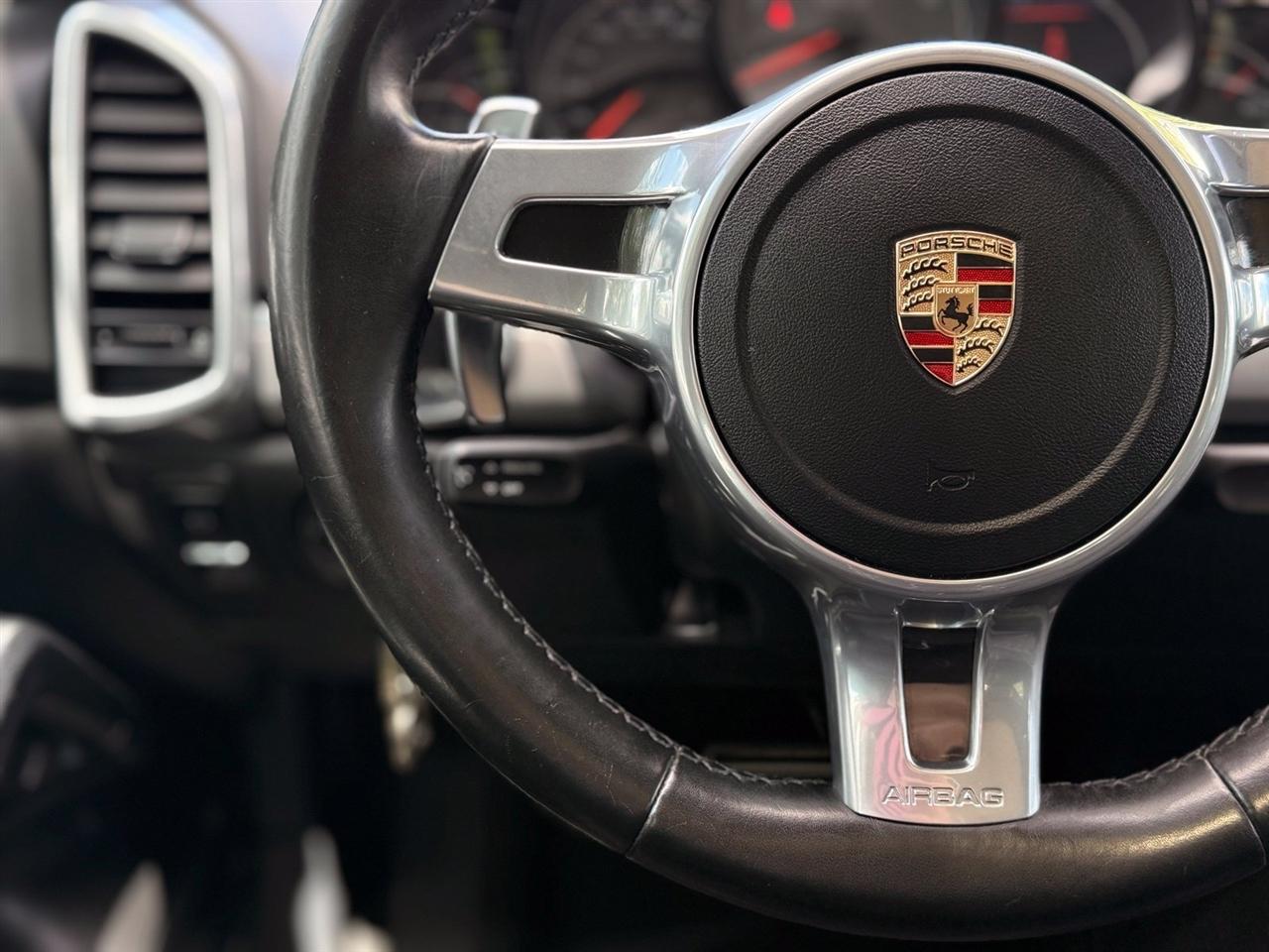 Porsche Cayenne  2013