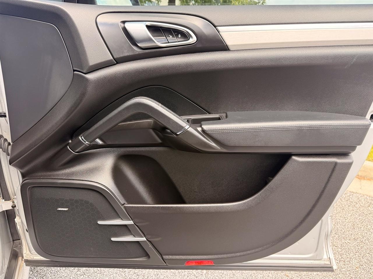 Porsche Cayenne  2013